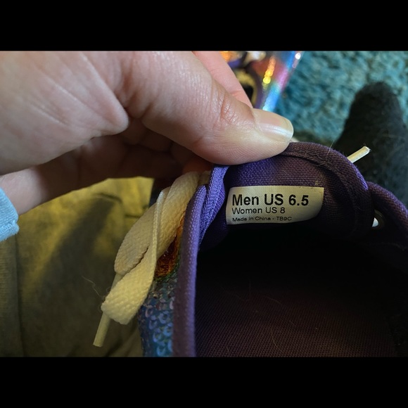 VANS - Picture 3 of 3